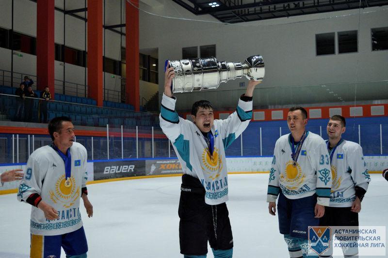 Аслан Ибраев - лучший бомбардир сезона АЛХЛ 2016-2017