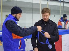 Награждение команд «Тарлан» и «Тенгри». Малый кубок АЛХЛ