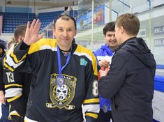 Награждение команд «Тарлан» и «Тенгри». Малый кубок АЛХЛ
