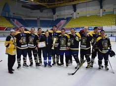 Награждение команд «Тарлан» и «Тенгри». Малый кубок АЛХЛ