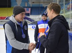 Награждение команд «Тарлан» и «Тенгри». Малый кубок АЛХЛ