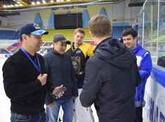 Награждение команд «Тарлан» и «Тенгри». Малый кубок АЛХЛ
