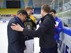 Награждение команд «Тарлан» и «Тенгри». Малый кубок АЛХЛ