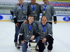 Награждение призеров дивизиона «Дебютант» сезона АЛХЛ 2017-2018