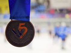 Награждение призеров дивизиона «Дебютант» сезона АЛХЛ 2017-2018
