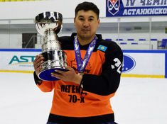 Награждение обладателей Кубка АЛХЛ 2016-2017 в дивизионе «Дебютант»